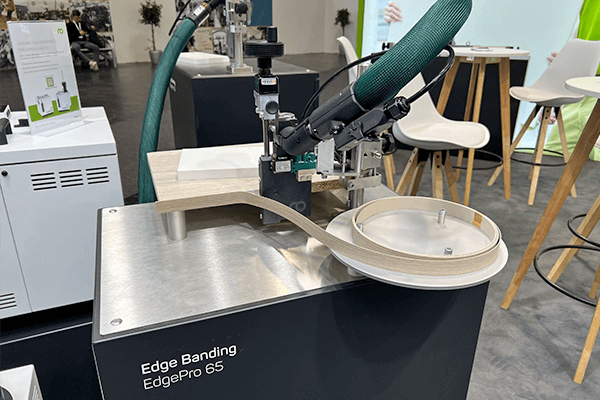 Edge banding system with EdgePro coating head and Canduro PUR adhesive melter