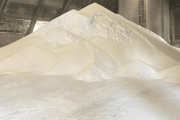 Building for salt storage at Locatelli Saline di Volterra S.r.l.  