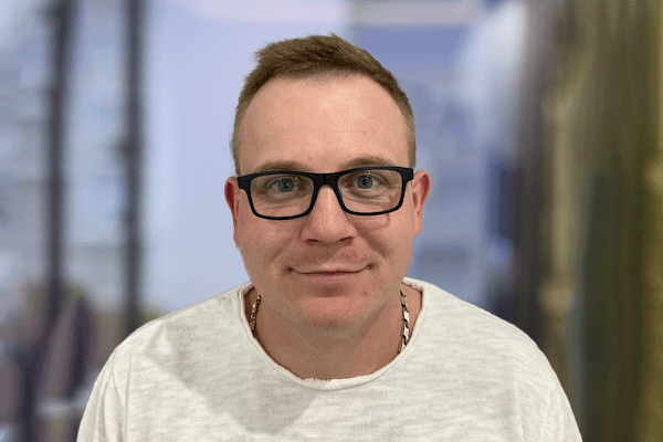 Cseszlai Máté, Terepi szerviztechnikus