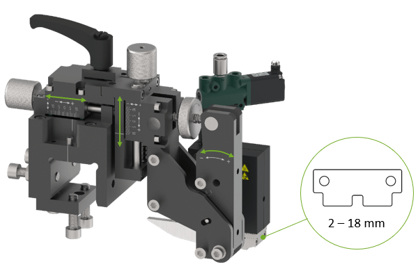 Coating head bracket with scales and mask for nozzle